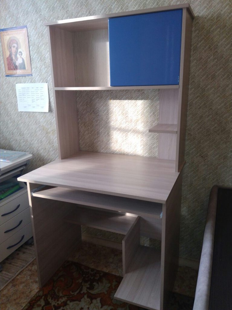 маленький компьютерный Мебелеф 32